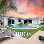 Stunning 5Br Heated Pool, Beach Access & Games L06