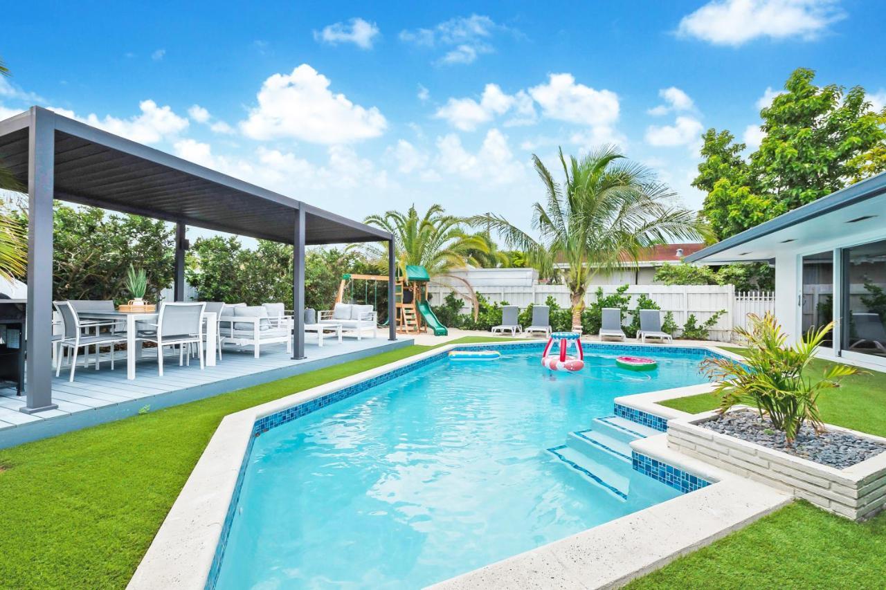 Stunning 5br Heated Pool, Access & Games L06