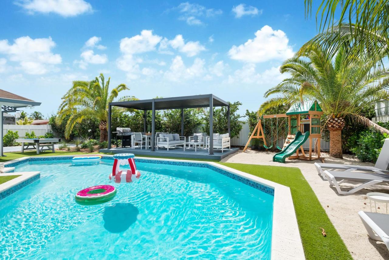 Stunning 5br Heated Pool, Access & Games L06 Ferienhaus Miami